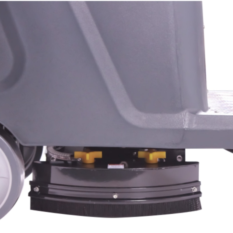 Ride-on Floor Scrubber 