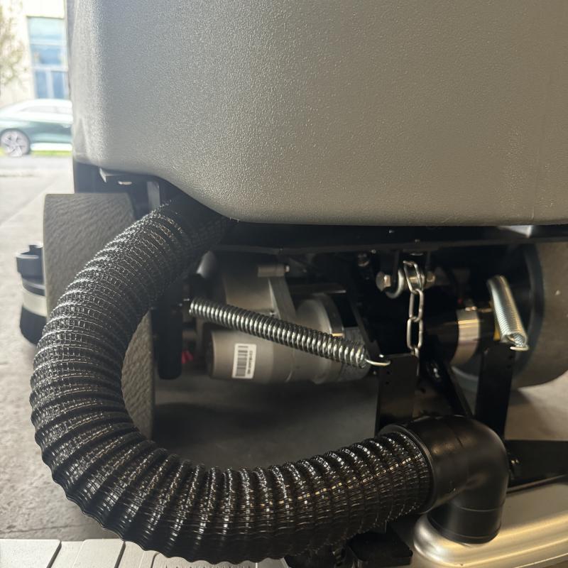 One Key Operated Driving Scrubber Dryer